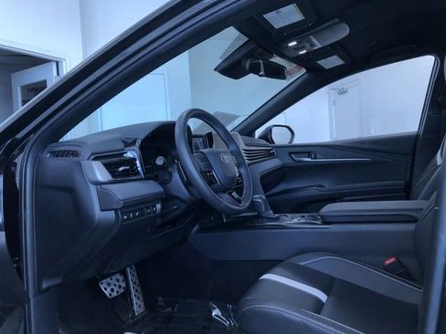 Certified 2025 Toyota Camry SE image 11