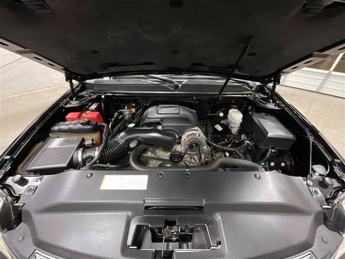Used 2007 Cadillac Escalade AWD w/ Information Package image 32