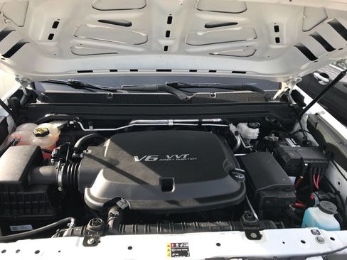 Used 2021 Chevrolet Colorado W/T image 10