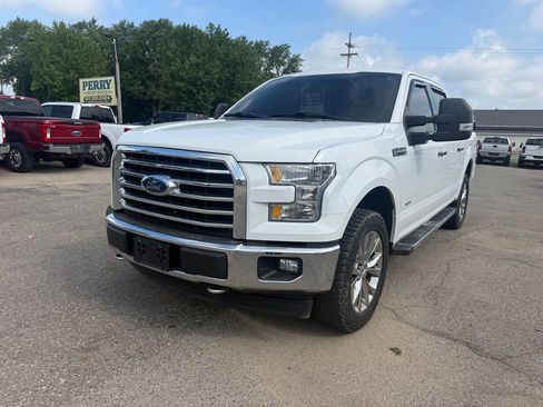 Used 2017 Ford F150 XLT w/ Equipment Group 302A Luxury AWD/4WD image 4