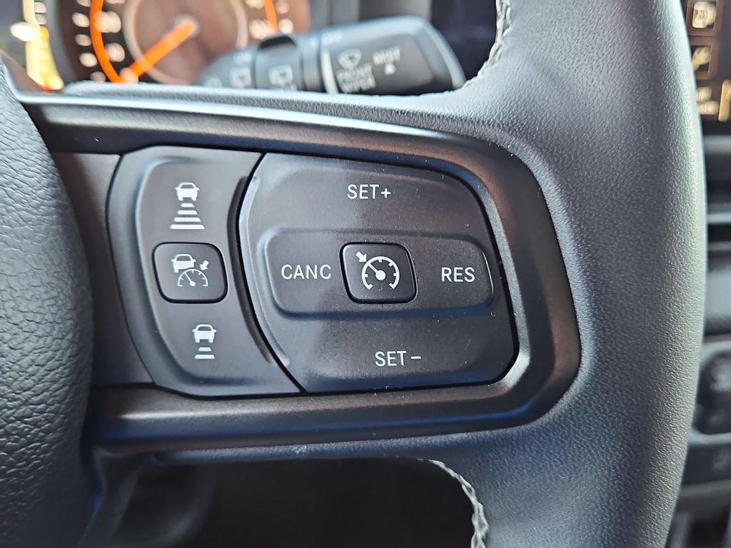 Used 2025 Jeep Wrangler Unlimited Sport AWD/4WD image 22