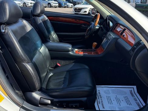 Used 2002 Lexus SC 430 Convertible RWD image 16