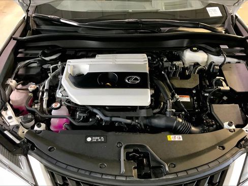 Certified 2024 Lexus UX 250h Premium image 31