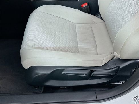 Certified 2024 Honda Civic EX image 9