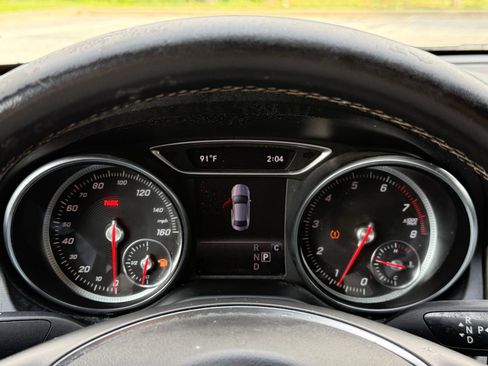 Used 2018 Mercedes-Benz CLA 250 image 28