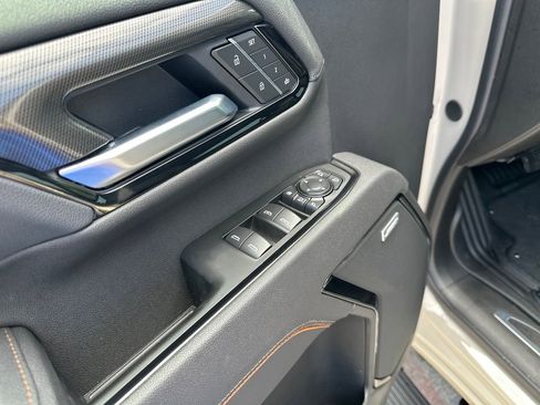 Used 2026 GMC Sierra 2500 AT4 w/ AT4 Premium Plus Package AWD/4WD image 17