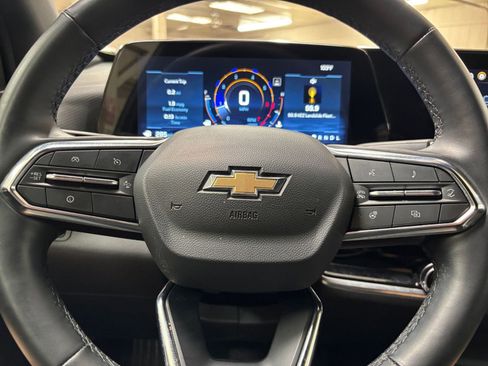 Used 2025 Chevrolet Equinox LT FWD image 28