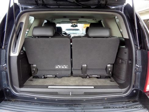 Used 2012 Cadillac Escalade Luxury image 26