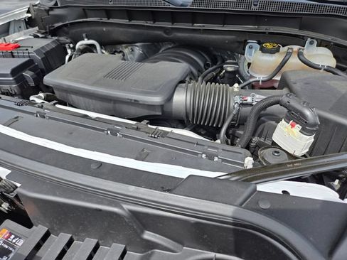 Used 2024 Chevrolet Tahoe Premier AWD/4WD image 23