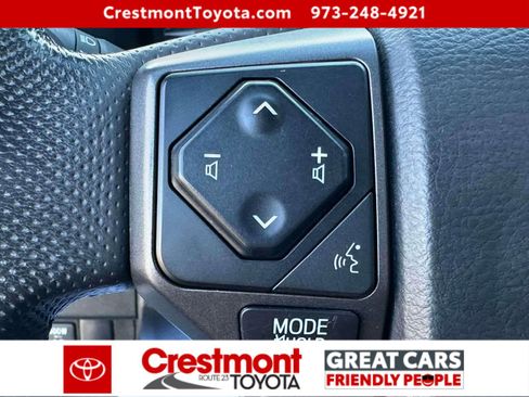 Certified 2022 Toyota Tacoma TRD Off-Road image 18