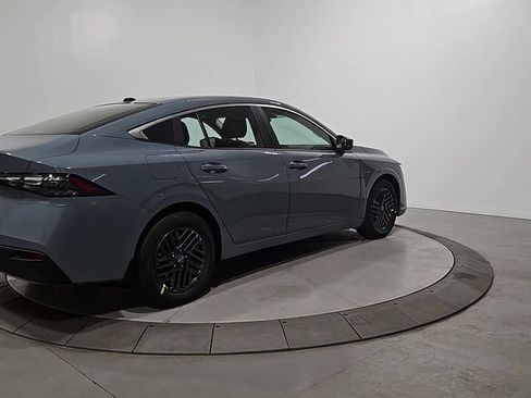 New 2026 Nissan Sentra SV image 5