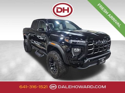 Used 2025 GMC Canyon AT4 w/ AT4X Package AWD/4WD image 1