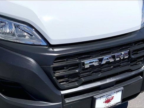 Used 2025 RAM ProMaster 2500 w/ Convenience Group FWD image 30