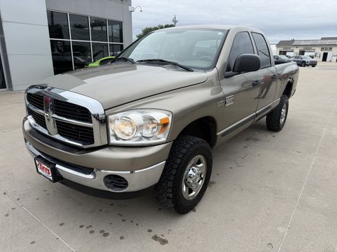 Used 2007 Dodge Ram 2500 Truck SLT AWD/4WD image 16
