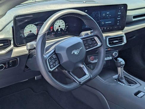 Used 2025 Ford Mustang GT Premium RWD image 13