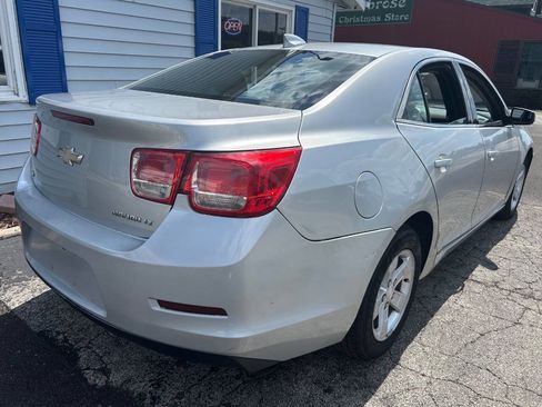 Used 2016 Chevrolet Malibu LT image 6
