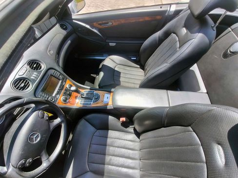 Used 2007 Mercedes-Benz SL 55 AMG image 10