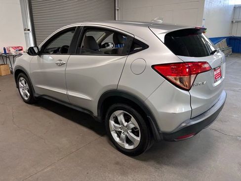 Used 2016 Honda HR-V EX image 5