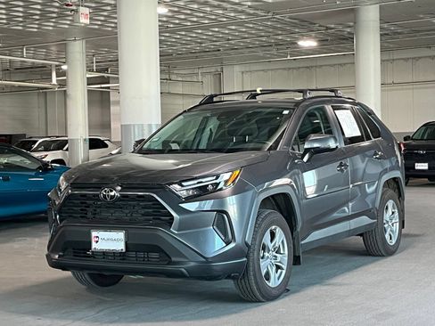 Used 2025 Toyota RAV4 XLE AWD/4WD image 4
