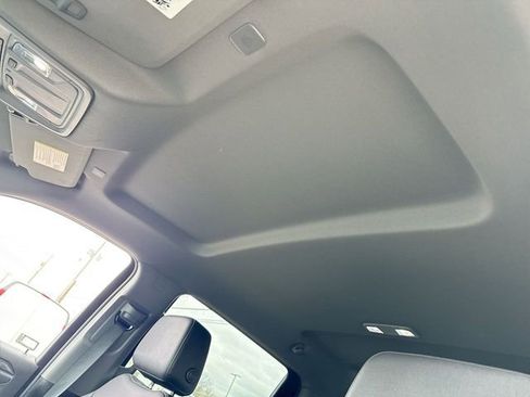 Used 2025 Chevrolet Silverado 1500 LTZ image 22