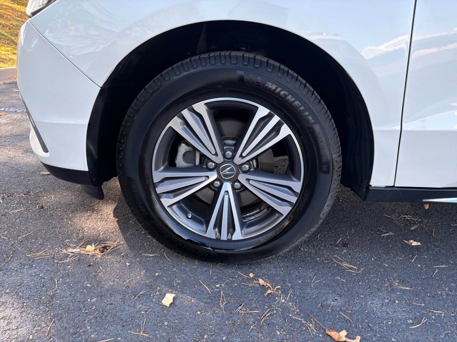Used 2017 Acura MDX SH-AWD image 24