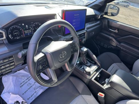 Used 2024 Toyota Tacoma TRD Off-Road w/ TRD Off Road Upgrade Package image 12
