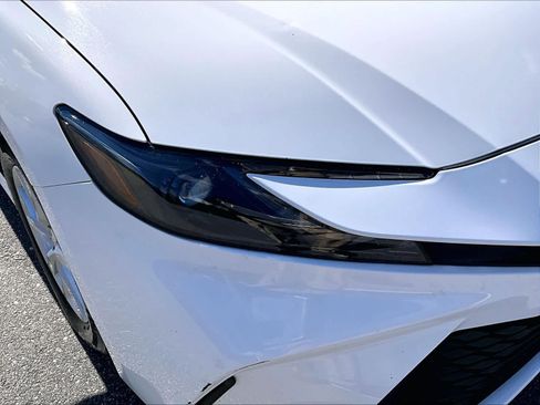 Used 2025 Toyota Camry SE FWD image 33
