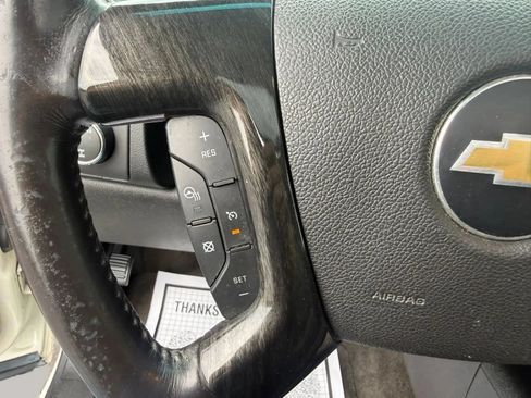 Used 2012 Chevrolet Avalanche LTZ AWD/4WD image 19
