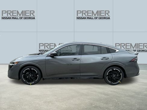 New 2026 Nissan Sentra SR w/ SR Premium Package FWD image 8