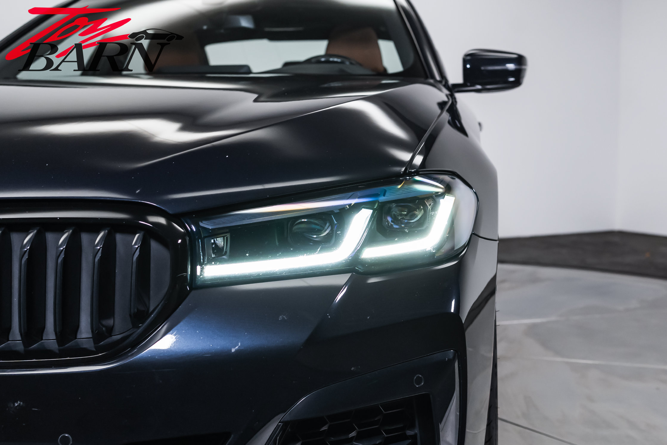 Used 2023 BMW M550i xDrive w/ Executive Package AWD/4WD image 10