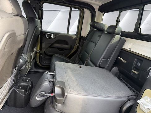 New 2026 Jeep Gladiator Sport AWD/4WD image 12