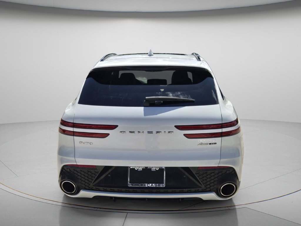 Used 2022 Genesis GV70 3.5T Sport w/ Sport Advanced Package AWD/4WD image 6