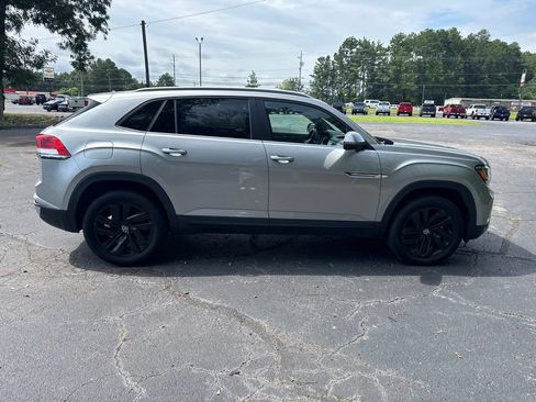 Used 2023 Volkswagen Atlas Cross Sport SE w/ Black Wheel Package FWD image 6