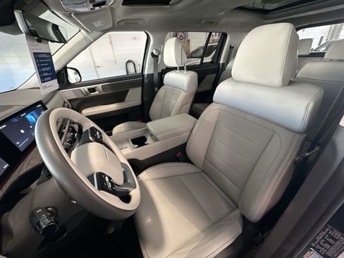 Used 2025 Hyundai Santa Fe Calligraphy image 20