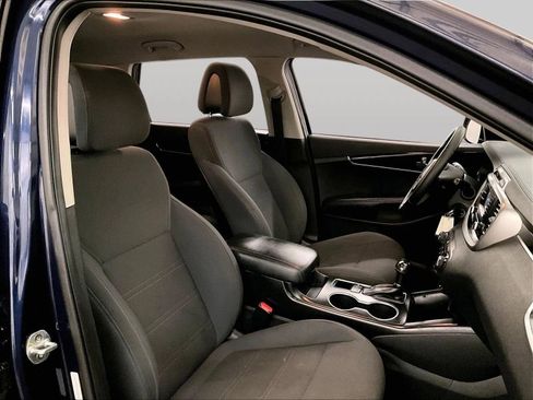 Used 2016 Kia Sorento AWD w/ LX Convenience Package image 8