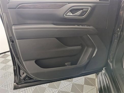 Used 2021 Chevrolet Suburban LS image 10