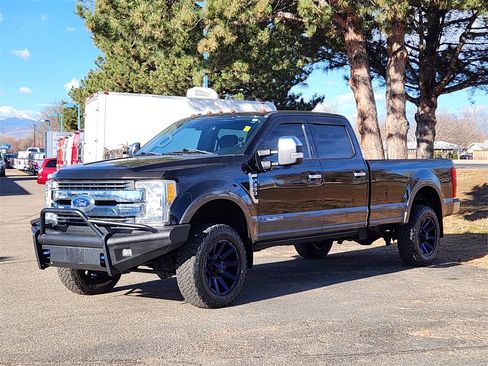 Used 2017 Ford F350 Lariat w/ Lariat Ultimate Package image 4