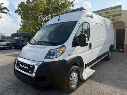 Used 2022 RAM ProMaster 2500 FWD image 2