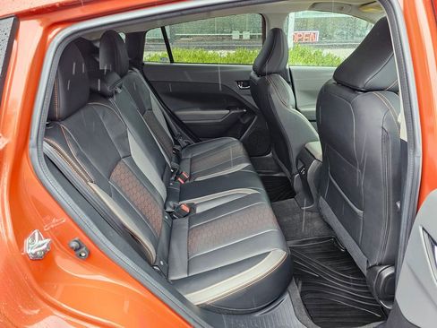 Used 2025 Subaru Crosstrek 2.5i Limited w/ Crosstrek Mirror Package image 12