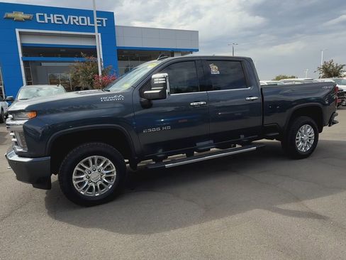 Used 2020 Chevrolet Silverado 2500 High Country w/ Z71 Off-Road Package image 3