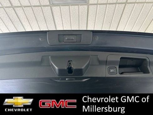 Used 2017 GMC Acadia SLE w/ Driver Alert Package I AWD/4WD image 10