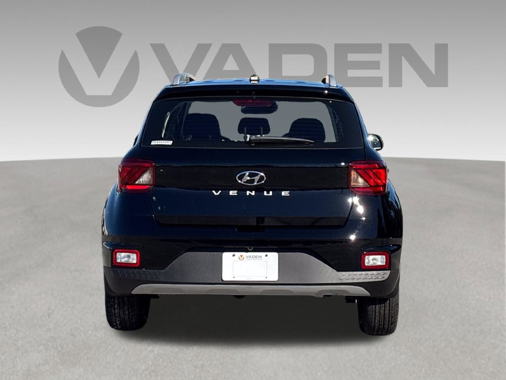 New 2026 Hyundai Venue SEL FWD image 7