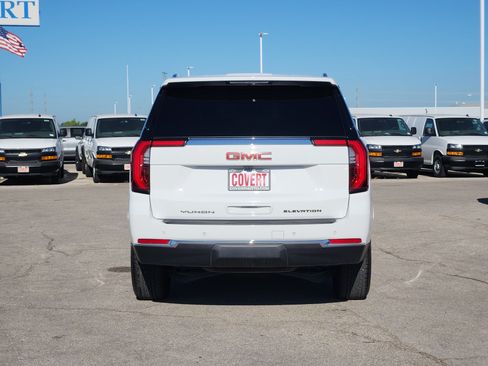 Used 2026 GMC Yukon Elevation RWD image 6
