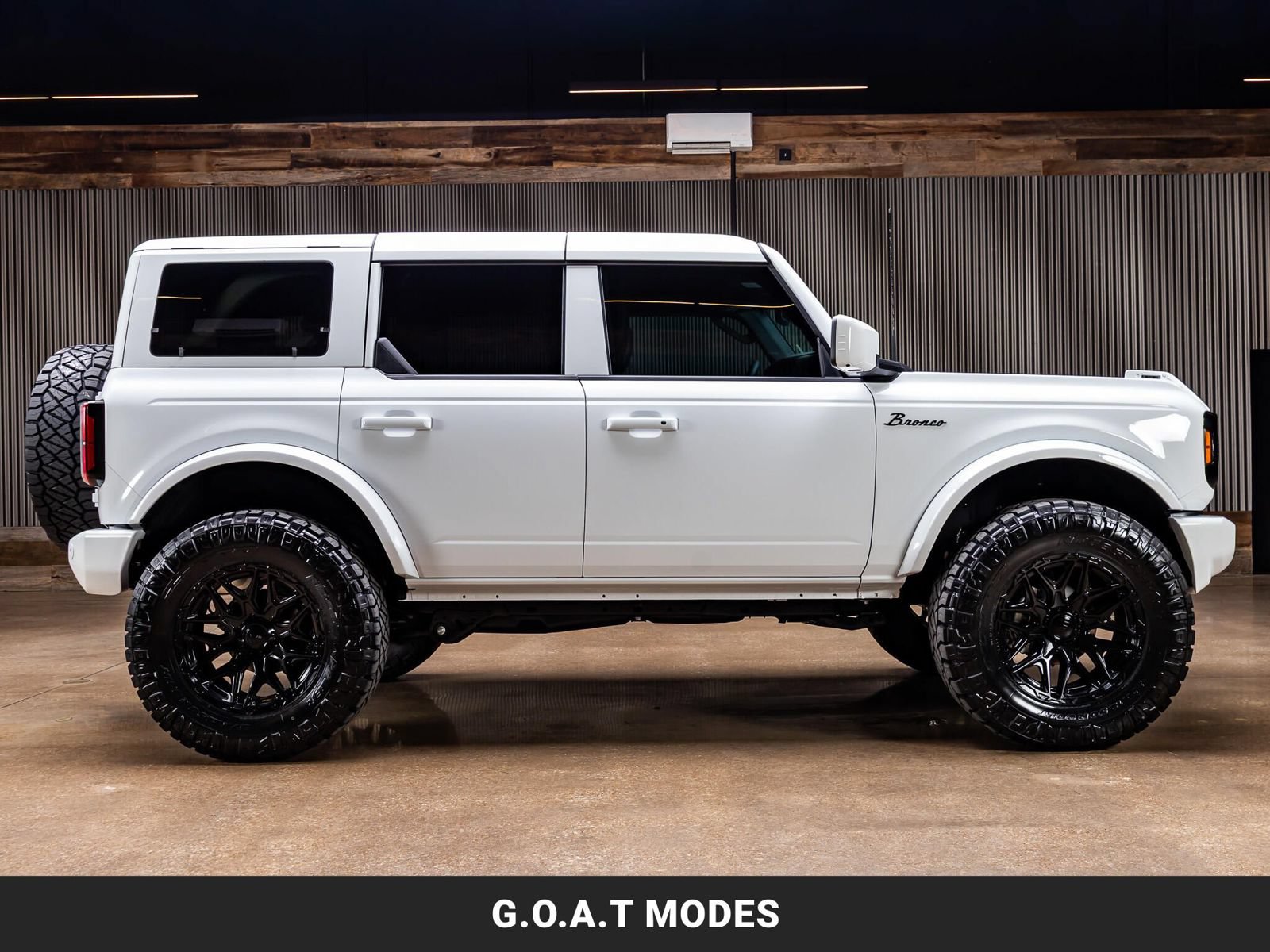 Used 2026 Ford Bronco Outer Banks AWD/4WD image 11