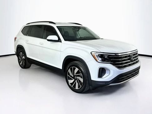 Used 2024 Volkswagen Atlas SE FWD image 23