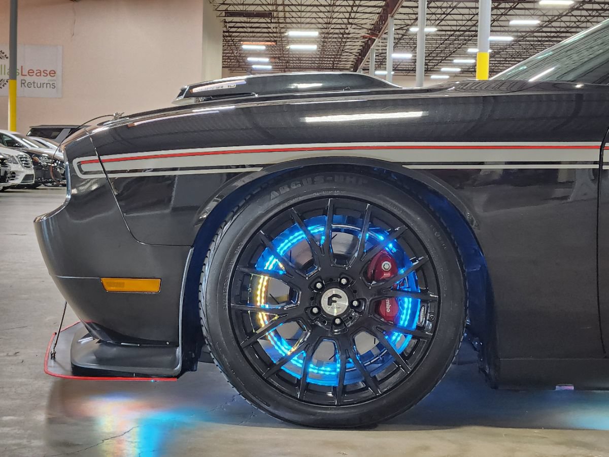 Used 2010 Dodge Challenger R/T w/ Mopar 10 Pkg RWD image 7