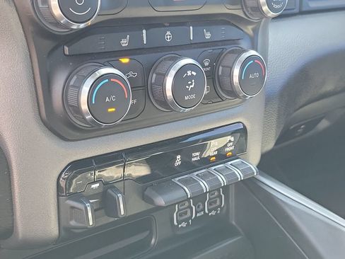 Used 2023 RAM 1500 Big Horn AWD/4WD image 28