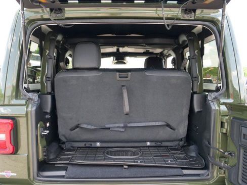 Used 2021 Jeep Wrangler Rubicon AWD/4WD image 40