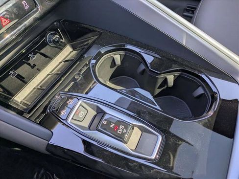 New 2025 Audi Q5 Premium image 11