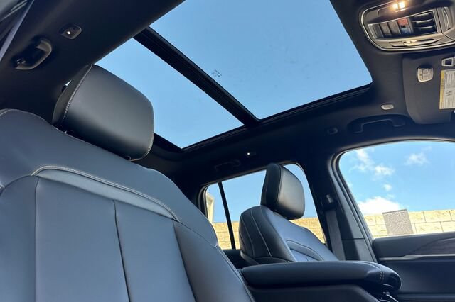 New 2026 Jeep Grand Cherokee Limited AWD/4WD image 14